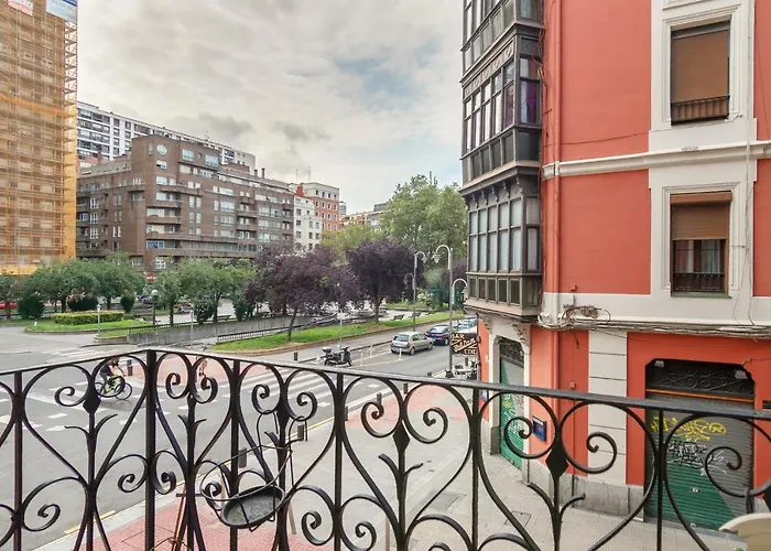 Muy Luminoso A 5 Min Del Centro De Apartment