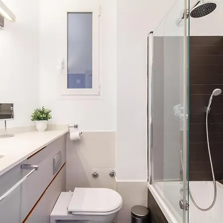 Muy Luminoso A 5 Min Del Centro De * Bilbao